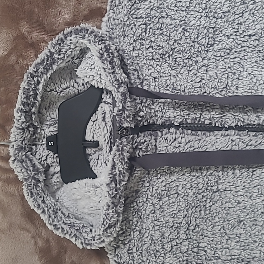 Woman Sweater - Picture 2 of 7